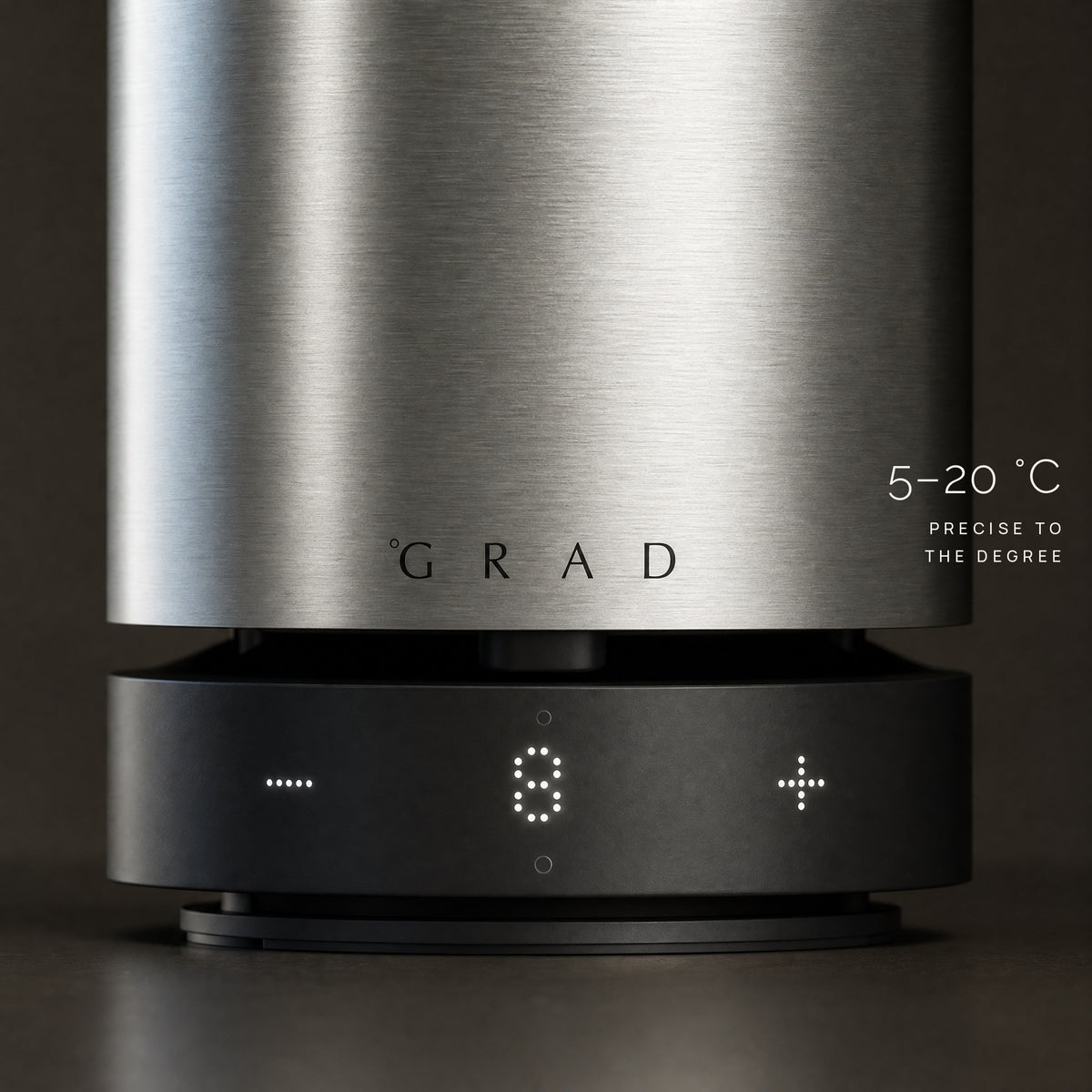 Setting the serving temperature from 5 to 20°C on the GRAD No.1 Steel Series